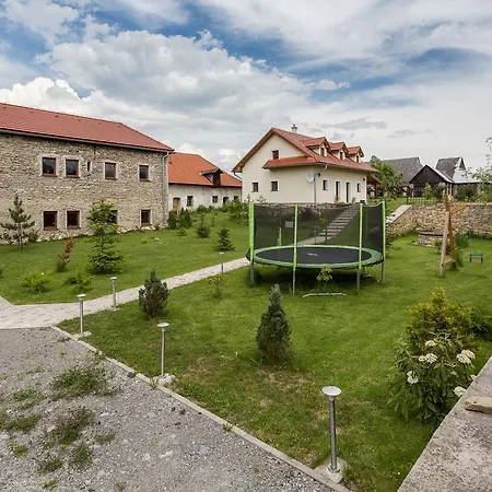 Hébergement de vacances Privat Lypche *