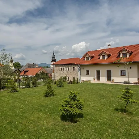 Privat Lypche Bešeňová